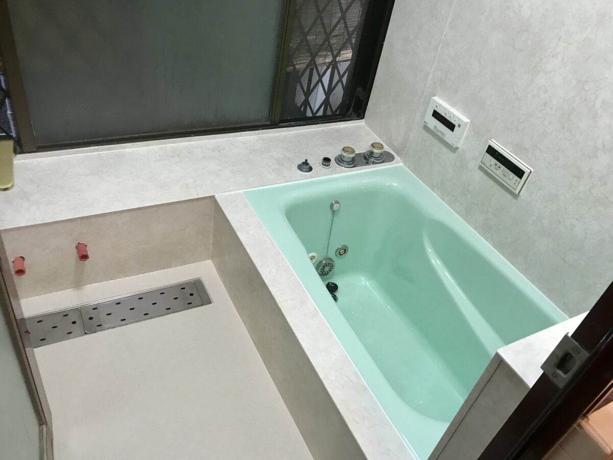 大阪　浴室　パネル